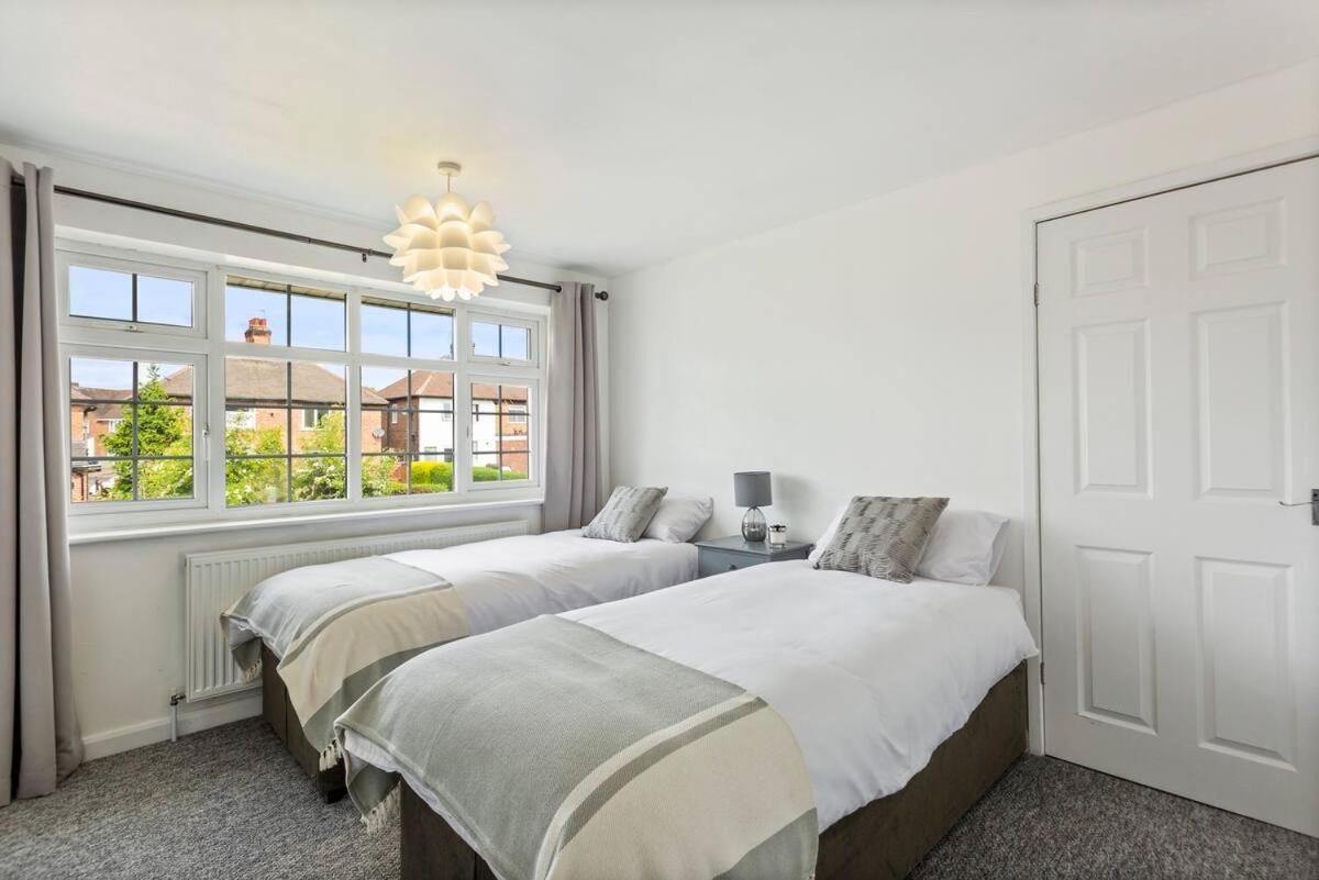 Bright & Spacious With Garden & Parking Nottingham Exterior foto